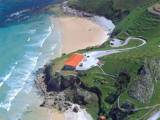 Imagen aérea de la Playa de Vidiago.
