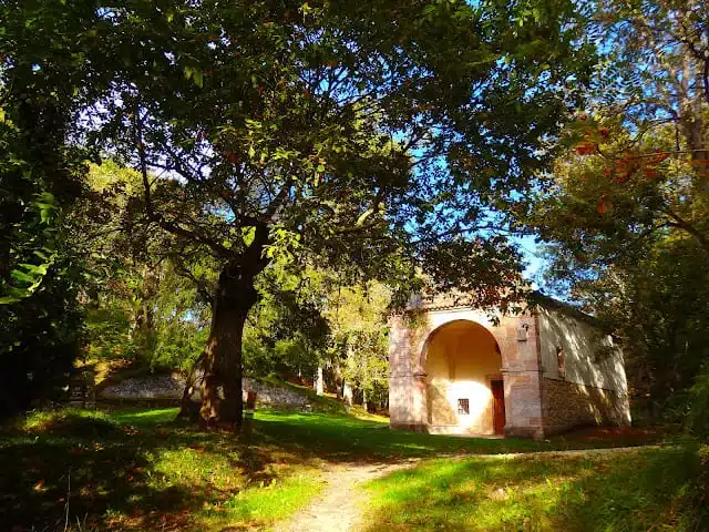 Imagen de la ermita del cristo del camino.