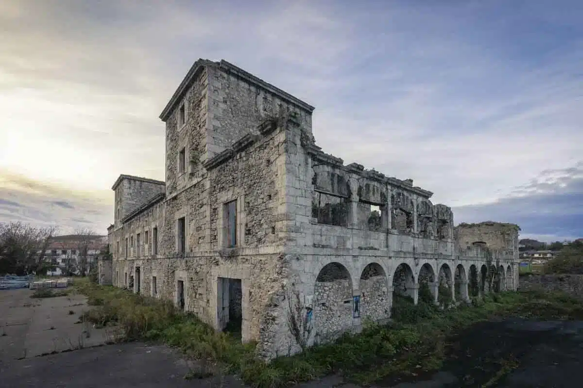 Panorámica del palacio de los Duque de Estrada.