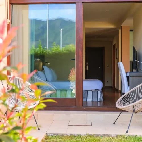 Terraza de una habitación del Indiana Boutique Hotel