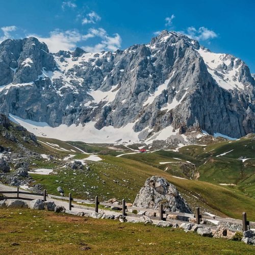 Imagen del Parque Natural de los Picos de Europa durante el invierno