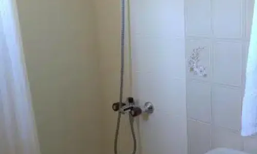 Baño de una de las habitaciones del Hotel La Encina