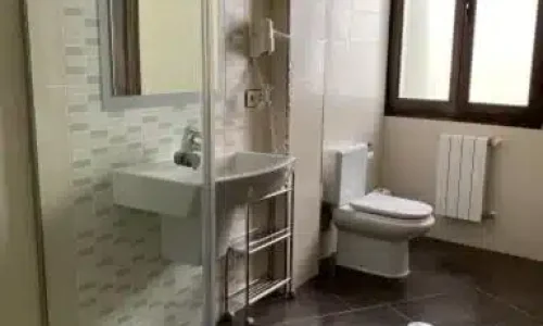 Baño de las habitaciones del Hotel Los Molinos