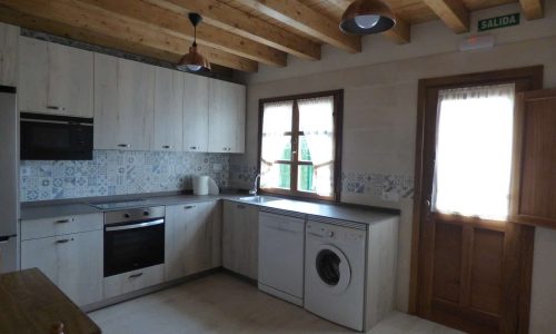 casa-de-aldea-corral-de-nuca-san-roque-del-acebal-llanes-asturias-2.jpg