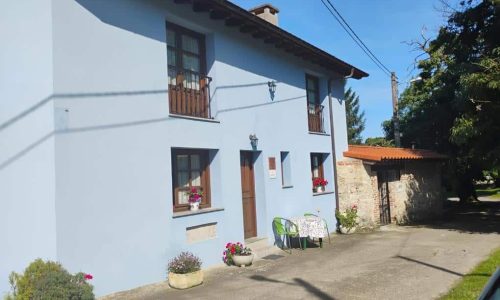 casa-de-aldea-la-casa-azul-villahormes-llanes-asturias-1