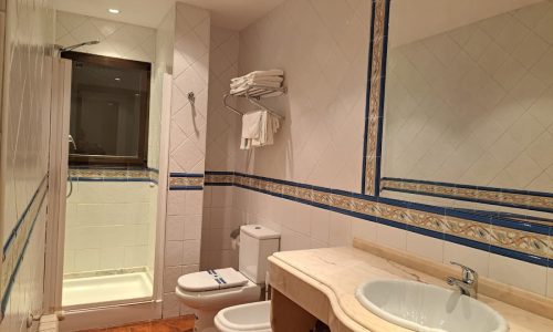 casa-de-aldea-la-casa-azul-villahormes-llanes-asturias-2.jpg
