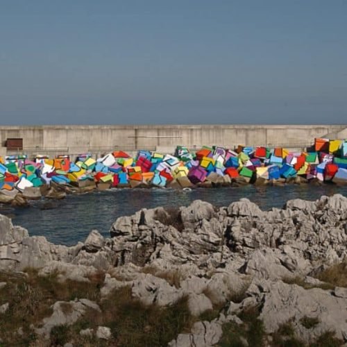Cubos de La Memoria vistos desde el Faro de Llanes