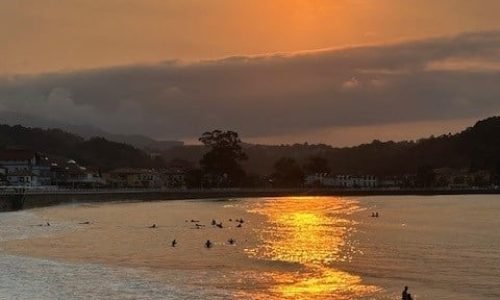 Eclipse solar total asturias 2026 Llanes Ribadesella atardecer