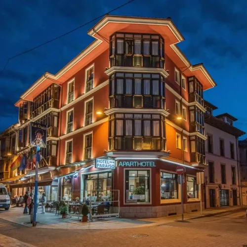 Imagen de la fachada del Gran Hotel Paraíso