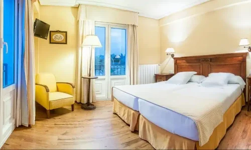 Habitación y decoración interior del Hotel Silken Spa La Hacienda de Don Juan