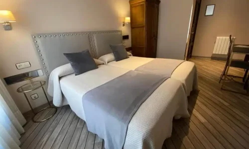 Imagen de una de las habitaciones del Hotel Los Molinos