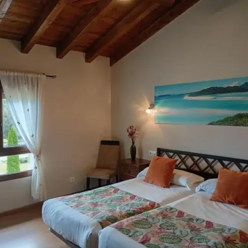 Interior de una habitación del Hotel El Rincon de Yaxu