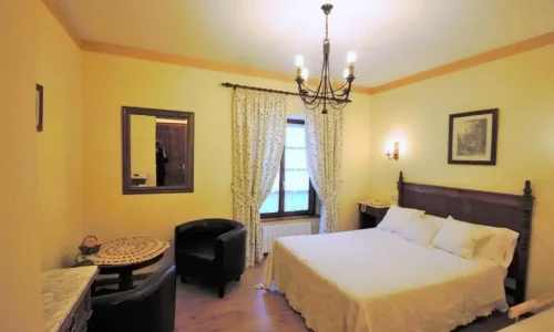 Habitación matrimonial del Hotel Rural Ovio
