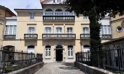 Imagen de la fachada del Hotel Palacio de Garaña