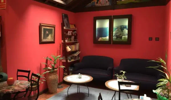 Decoración interior del Hotel La Posada del Rey