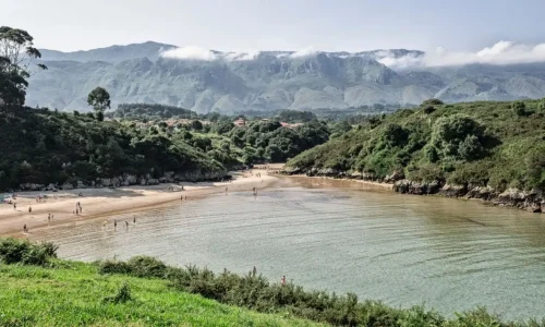mejor playa de astudias playa de poo llanes turismo
