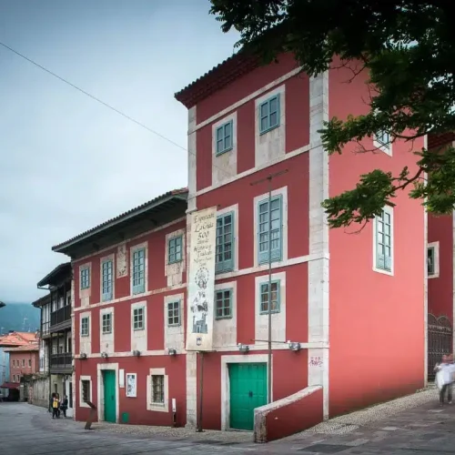 Imagen del Palacio de Posada Herrera