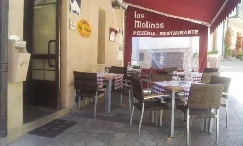 Imagen del restaurante pizzería del Imagen de una de las habitaciones del Hotel Los Molinos