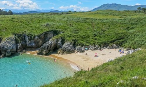 Imagen de la playa de San Antonio de Mar.