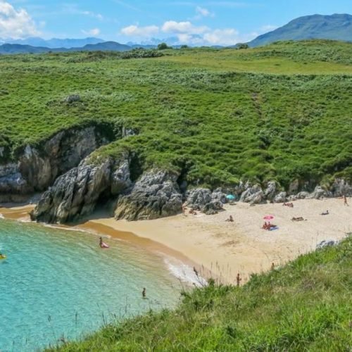 Imagen de la playa de San Antonio de Mar.