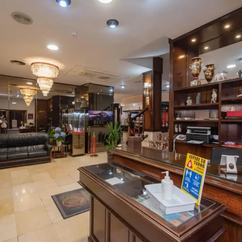 Recepción del Gran Hotel Paraíso