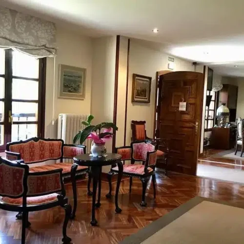 Recepción del Hotel La Arquera.