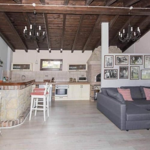 Salón cocina de la villa el tinganon