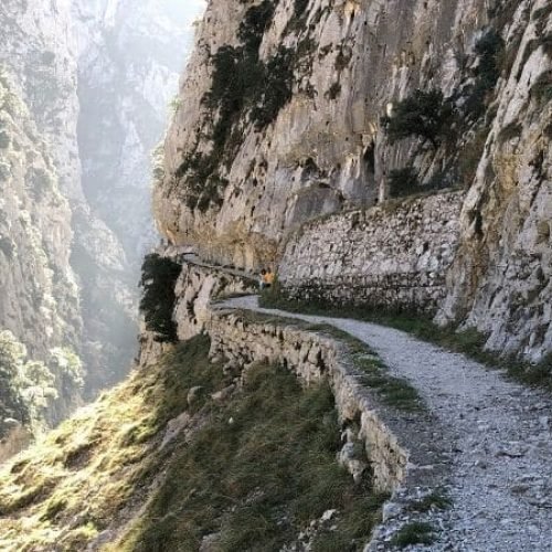 Imagen de las rutas de senderismo por los Picos de Europa