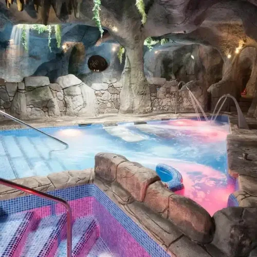 Piscina principal del del Hotel & Spa María Manuela