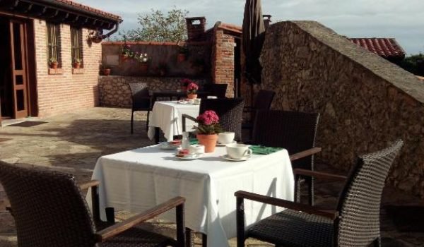 terraza-hotel-villa-miramar