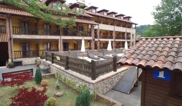 Terraza exterior del del Hotel & Spa María Manuela